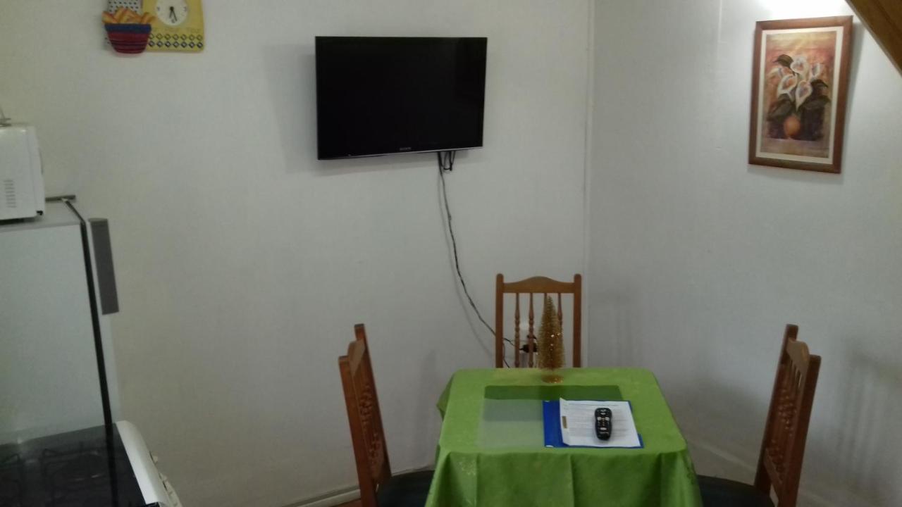 Appartamento Departamento A Minutos Del Centro Puerto Montt Esterno foto